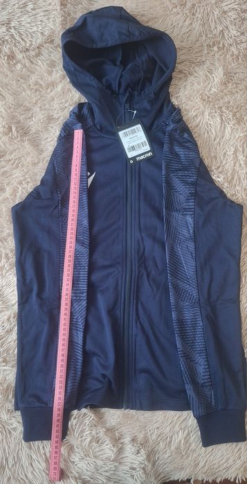 Жіночий спортивний костюм фірма Macron