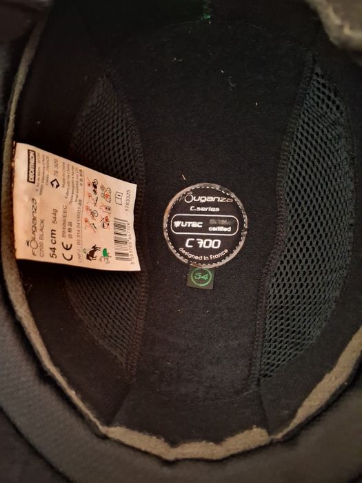 Toque de Equitação Fouganza C700 Black