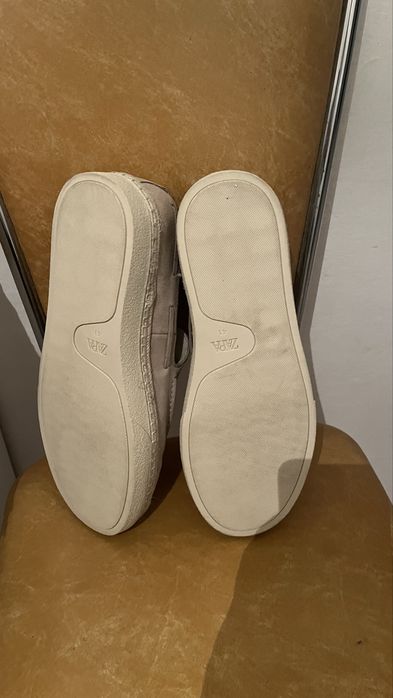 Zara Mocassins em Camurça – Tamanho 41 – Bege