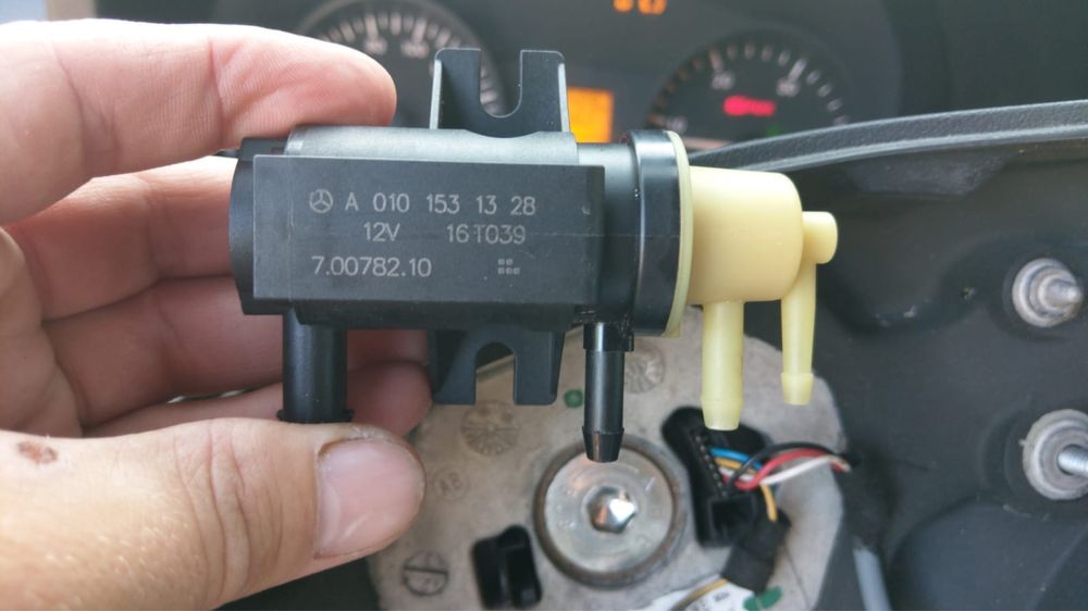 Соленоїд Solenoid pressure valve A0101531328