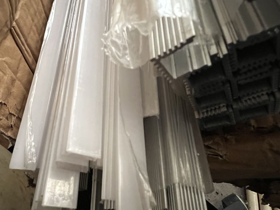 PERFIL ALUMINIO ALTO SALIENTE (para Fita LED)