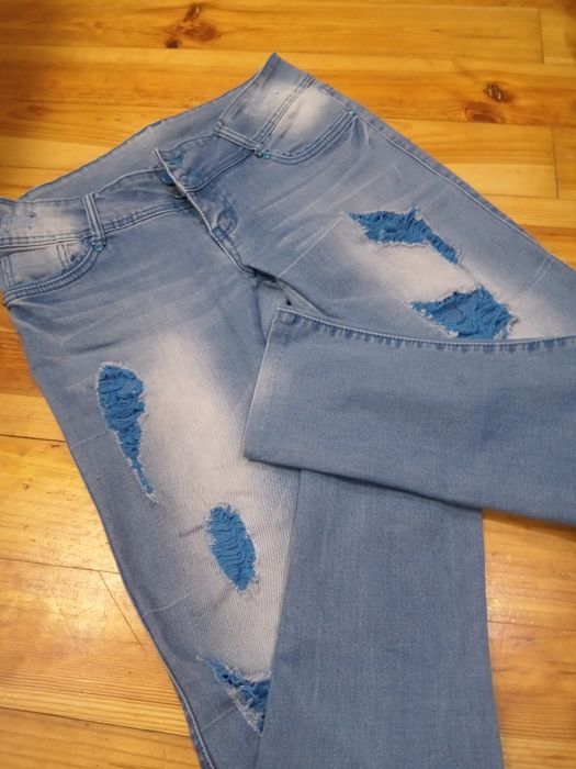 Красивые джинсы размер м