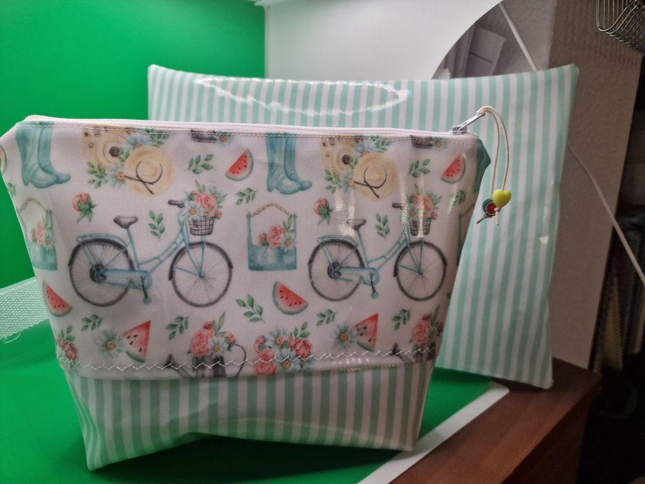 Coleção  de praia almofada e bolsa