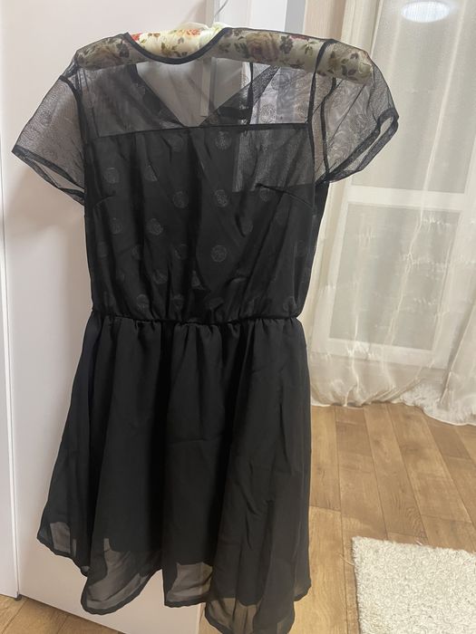 Чорна шифонова сукня