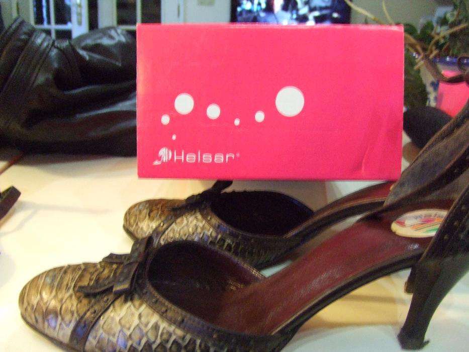 Sandalia Helsar em pele de cobra verdadeira T.36