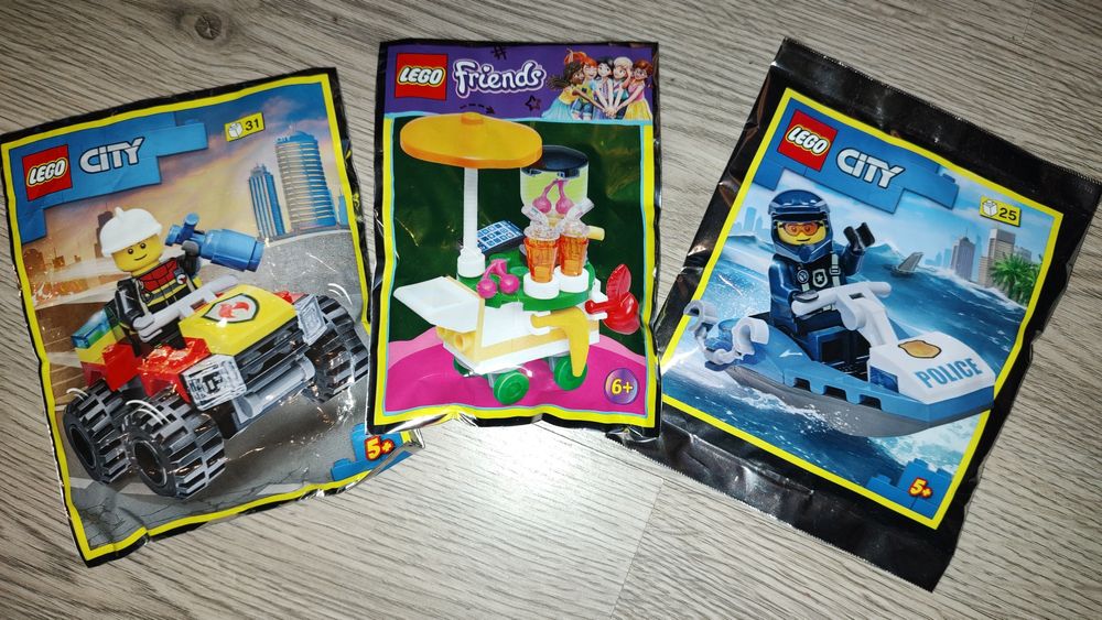 4 x Klocki LEGO friends i City oraz Minecraft