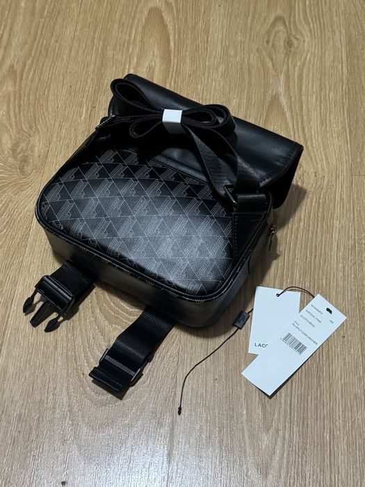 Bag lacoste messenege preta