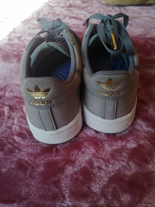 Selling original baby shoes