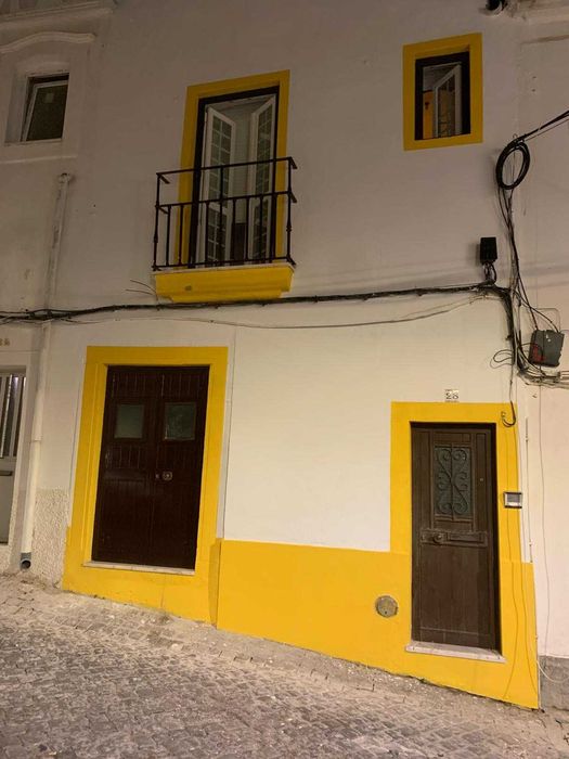 Apartamento Duplex para Arrendamento — Centro Histórico de Elvas