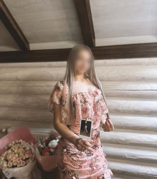 Ніжна квіткова сукня