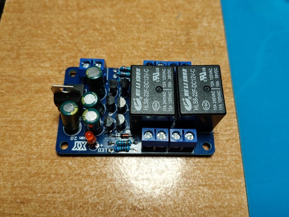 Плати захисту динаміків