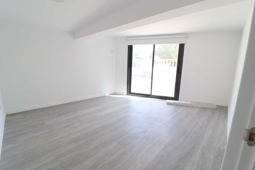 Moradia T4 totalmente renovado na Gafanha da Nazaré