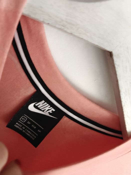 Nike Sportswear koszulka sportowa damska logowana XS/S