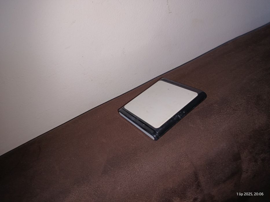 Stare Lusterko kosmetyczne zamykane