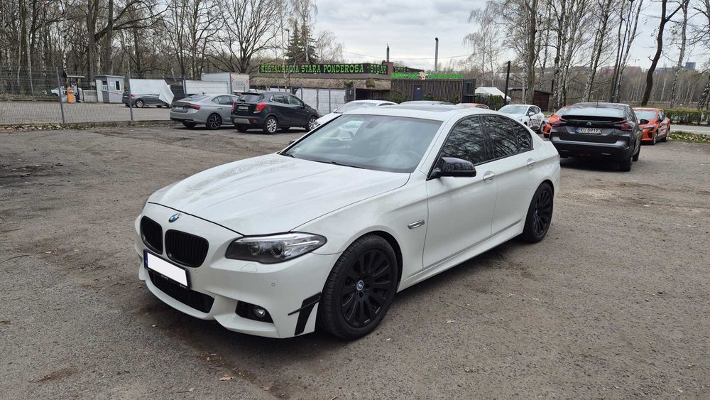 BMW 550i X drive f10 m pakiet oryginał mały przebieg zadbany