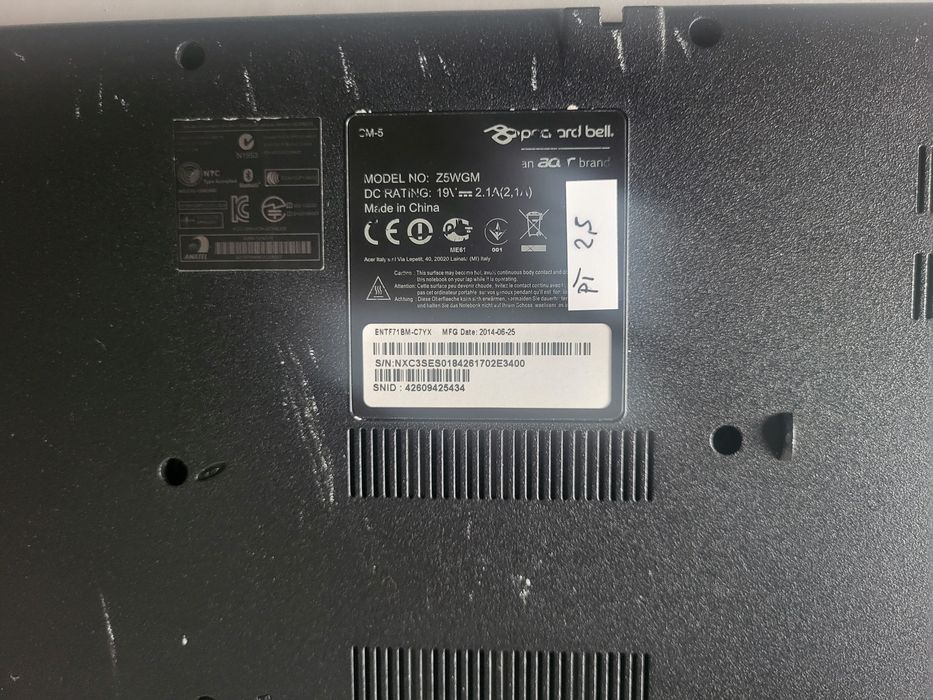 Sprzedam dolną obudowę do Laptopa Acer Packard Bell Z5WGM