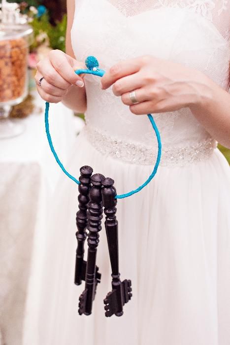 Продам весільну сукню