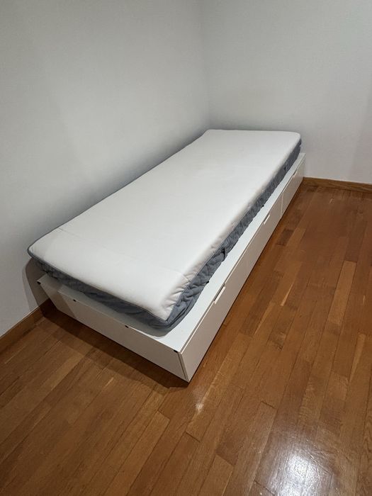 cama individual com gavetas branca- Ikea dimensao 90X 200cm