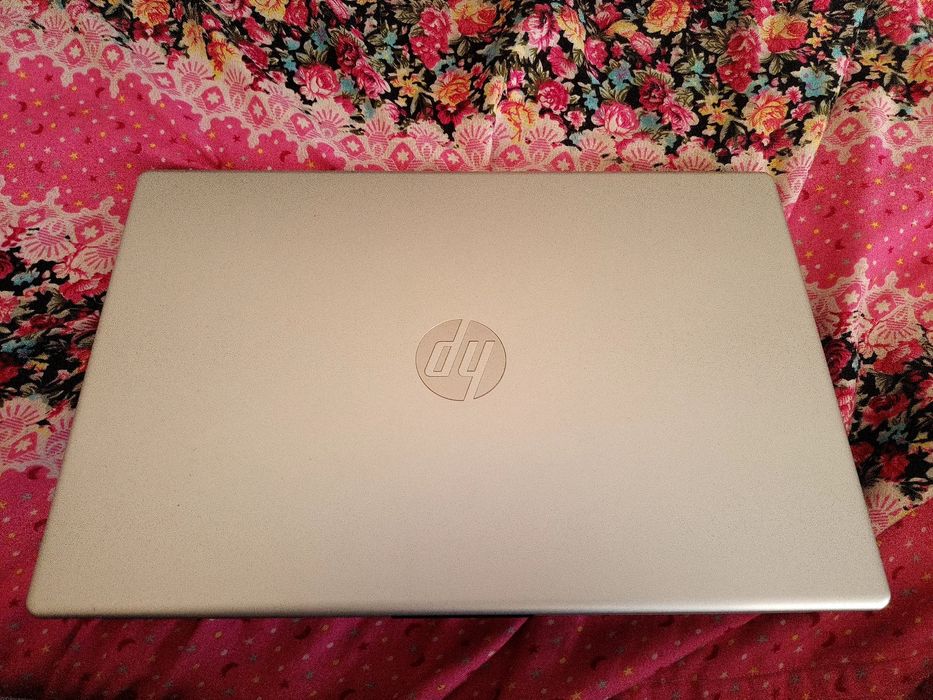 HP laptop 15 12th Gen Intel(R)core(TM)i7-1255U