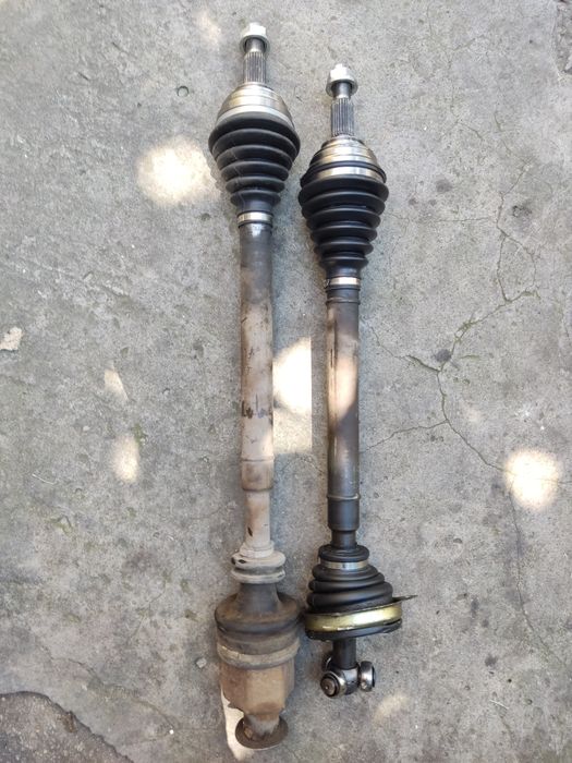 Полуоси  Dacia Logan напіввісь привод