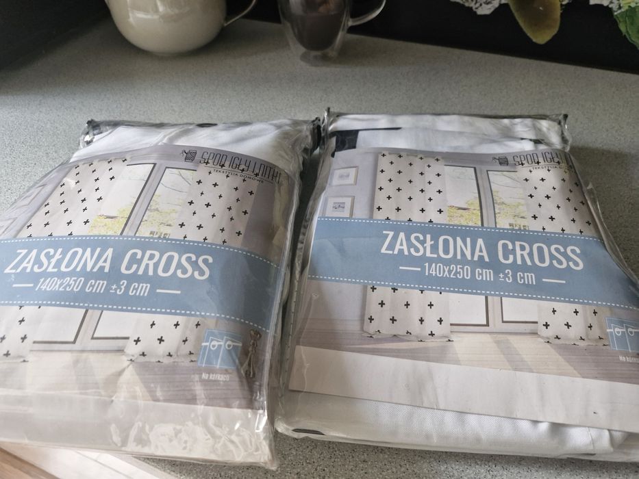 Zaslonki bialo-czarne