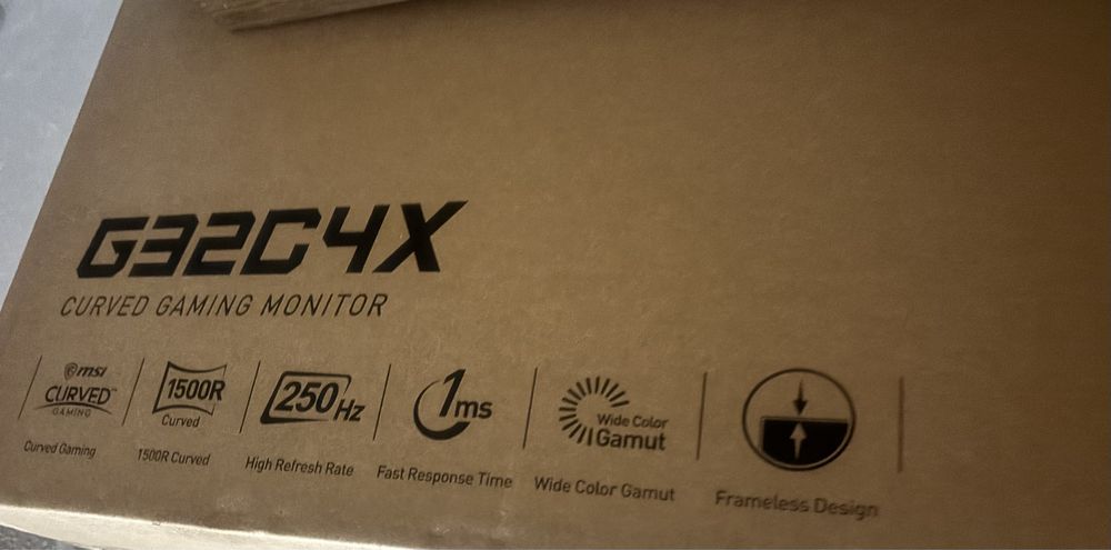 Монитор MSI G32C4X EU