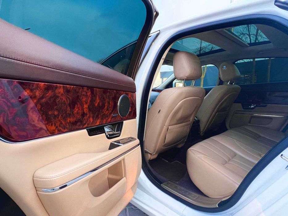 Продам Jaguar XJ 2013 - 3.0 бензин RWD Premium - відмінний стан