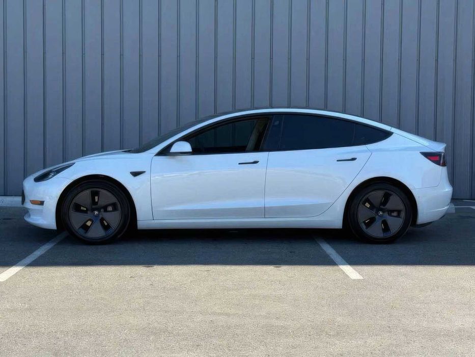 Tesla Model 3 Performance      2022