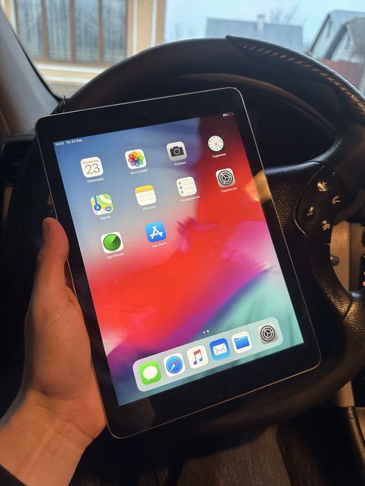 Продам Ipad Air (ME898LL/A) 128gb WI-FI