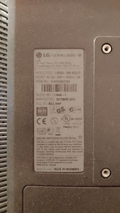 Монитор 19" LG Flatron L1950SQ-SN