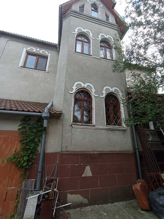 Продам участок 12 соток ,дом ,коммуникации , Сухой Лиман , СК Лебедь .