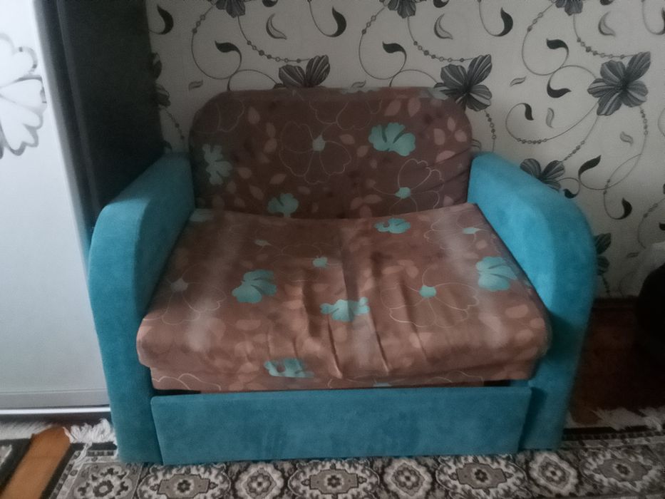 Диванчик подросток