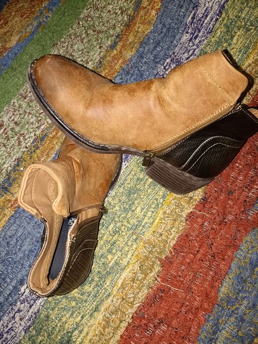 Botas café do Brasil