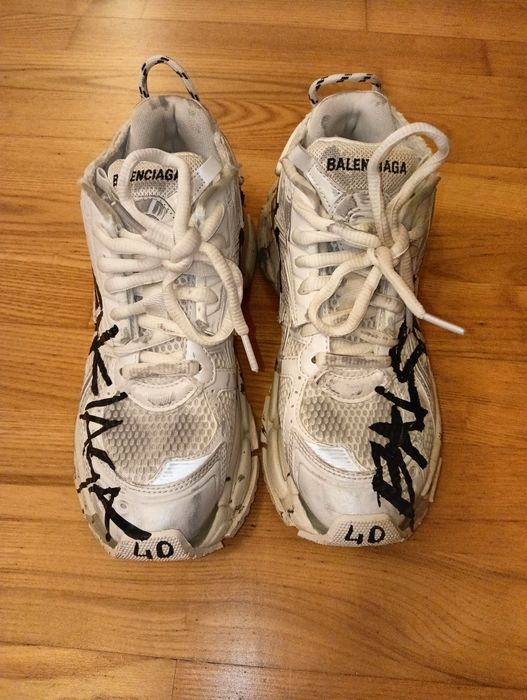 Balenciaga Runner Graffiti White Sneakers