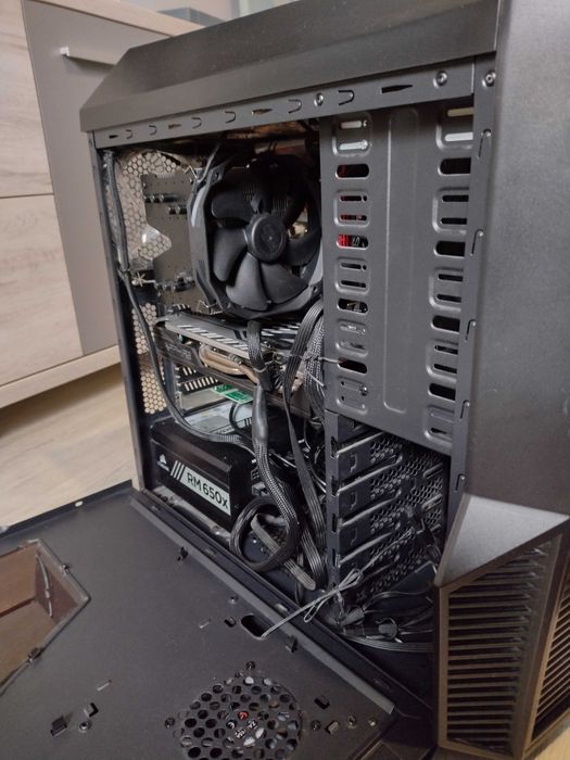 Sprzedam komputer stacjonarny