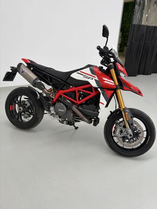 Hypermotard 950 SP como nova 147km