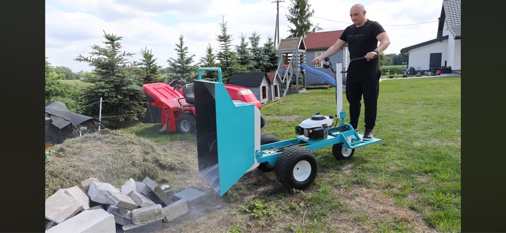 Wozidlo/wywrotka z napedem hydrostatycznym