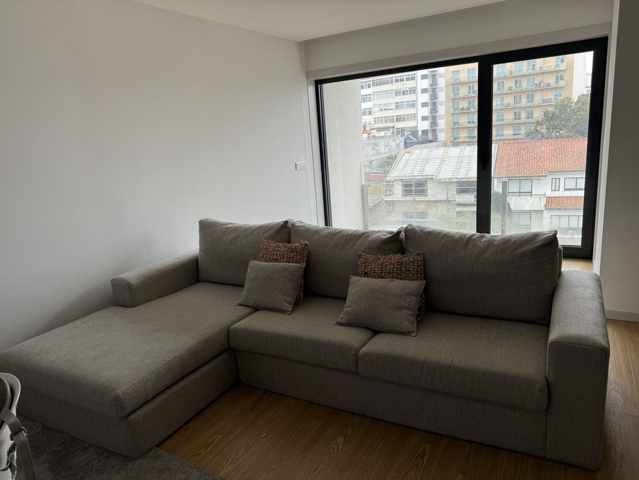 Sofá com pouco tempo de uso