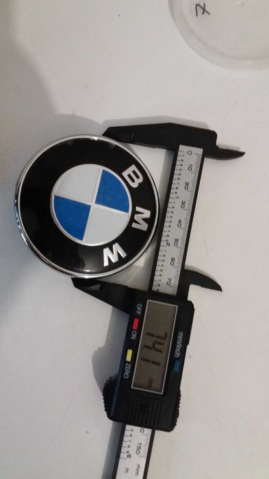 Símbolos Bmw 82mm ou 74mm capo ou mala Novos E92 E91 E87 E81 E82