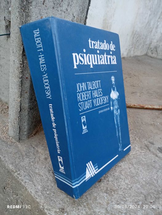 Livros bastante antigos