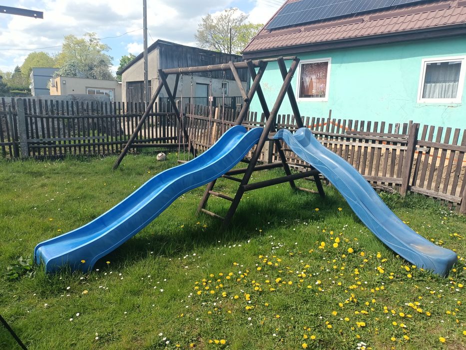 Sprzedam plac zabaw plus domek