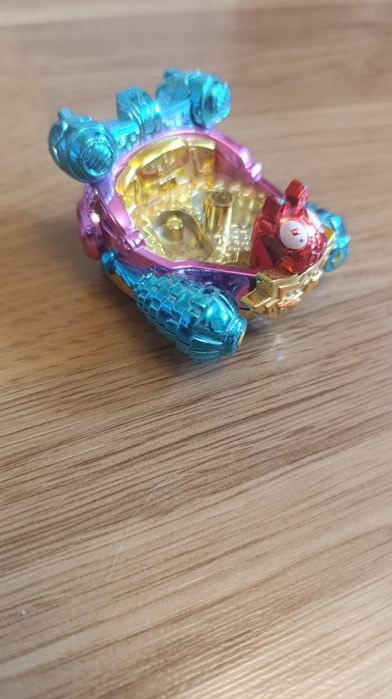 Srebrne figurki super zings