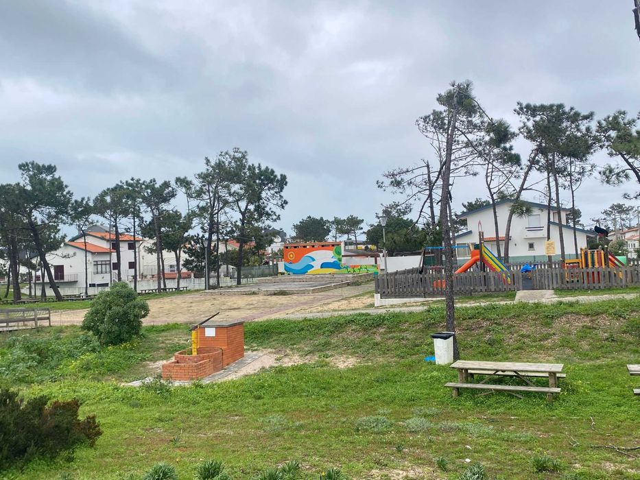 Apartamento T0 loja transformada a 30 metros praia quiaios