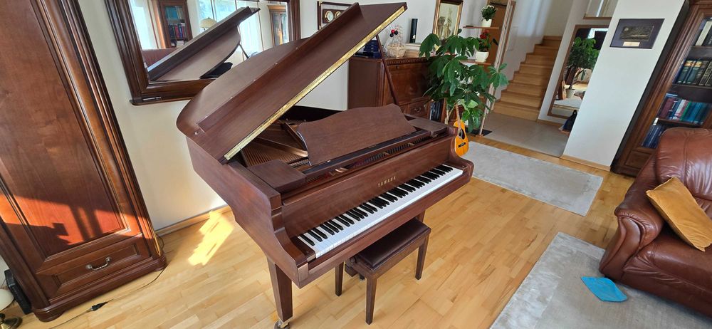 Fortepian Yamaha GC1 SAW