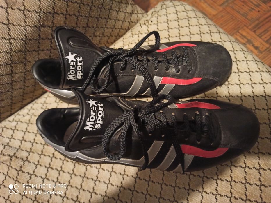 Chuteiras de futebol tamanho 44