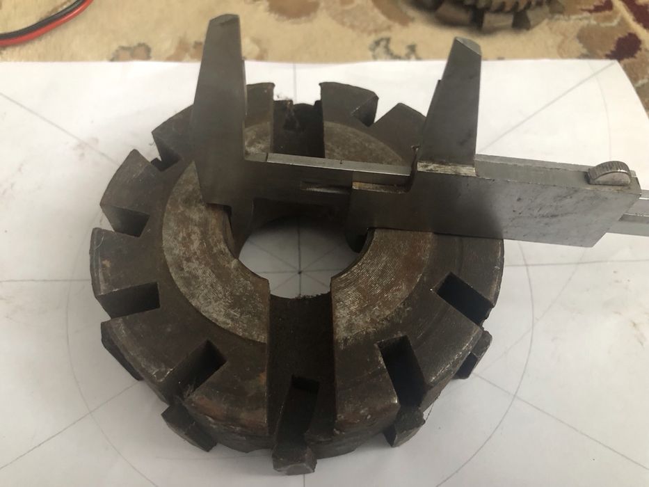 Продам токарный инструмент інструмент для токарного станку