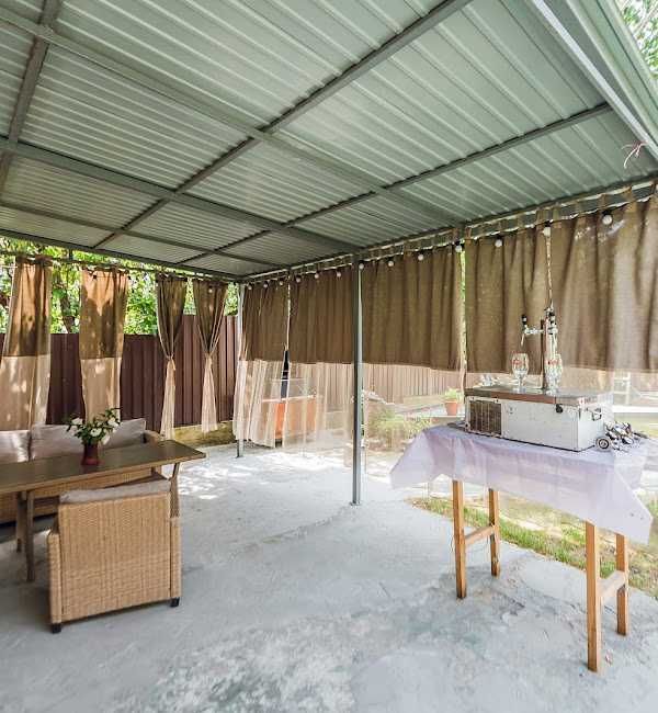 77 Будинок в парку "Сирецький Гай " басейн мангал музика альтанка