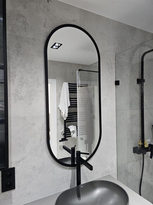 Szklarz, lustra na wymiar, mozntaż