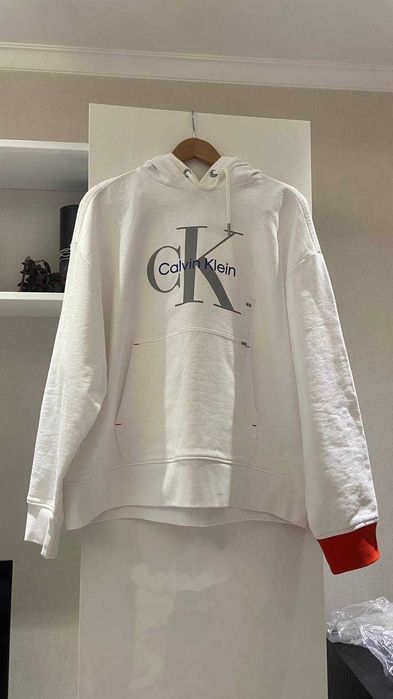 белое худи с капюшоном Calvin Klein, M