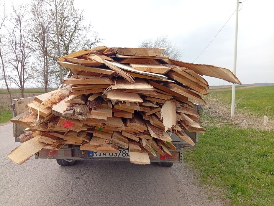 Zrzyny tartaczne  oszwary wiązki